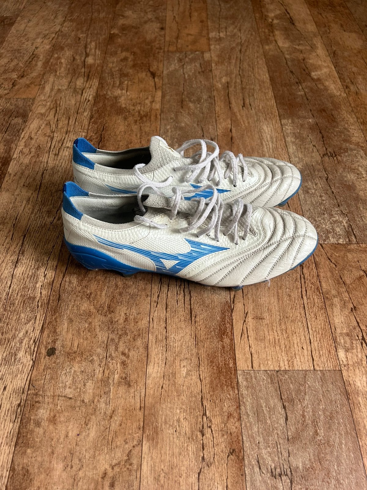 Chaussures de football Mizuno, Enlèvement ou Envoi, Comme neuf