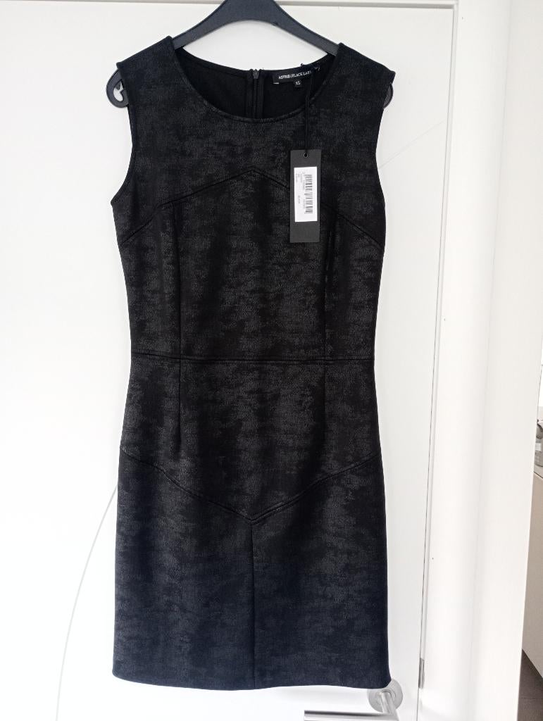 Kleed van Astrid Bryan, Zwart, Nieuw, Maat 34 (XS) of kleiner, Ophalen
