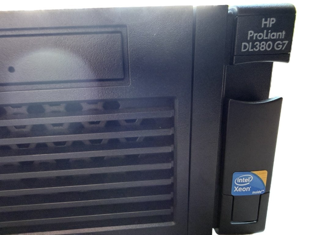 HP ProLiant DL380 G7 Server - Zonder RAM, Computers en Software, Ophalen, Refurbished, 2 tot 3 Ghz, Hot swappable onderdelen