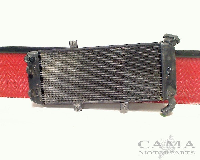 RADIATEUR EAU KLE 650 Versys 2010-2013 (KLE650 KLE650C-D), Dhr. S. di Majo, Utilisé, Info@cama-motorparts.nl, P.J. Troelstraweg 8 8
3144 CX  MAASSLUIS, NL