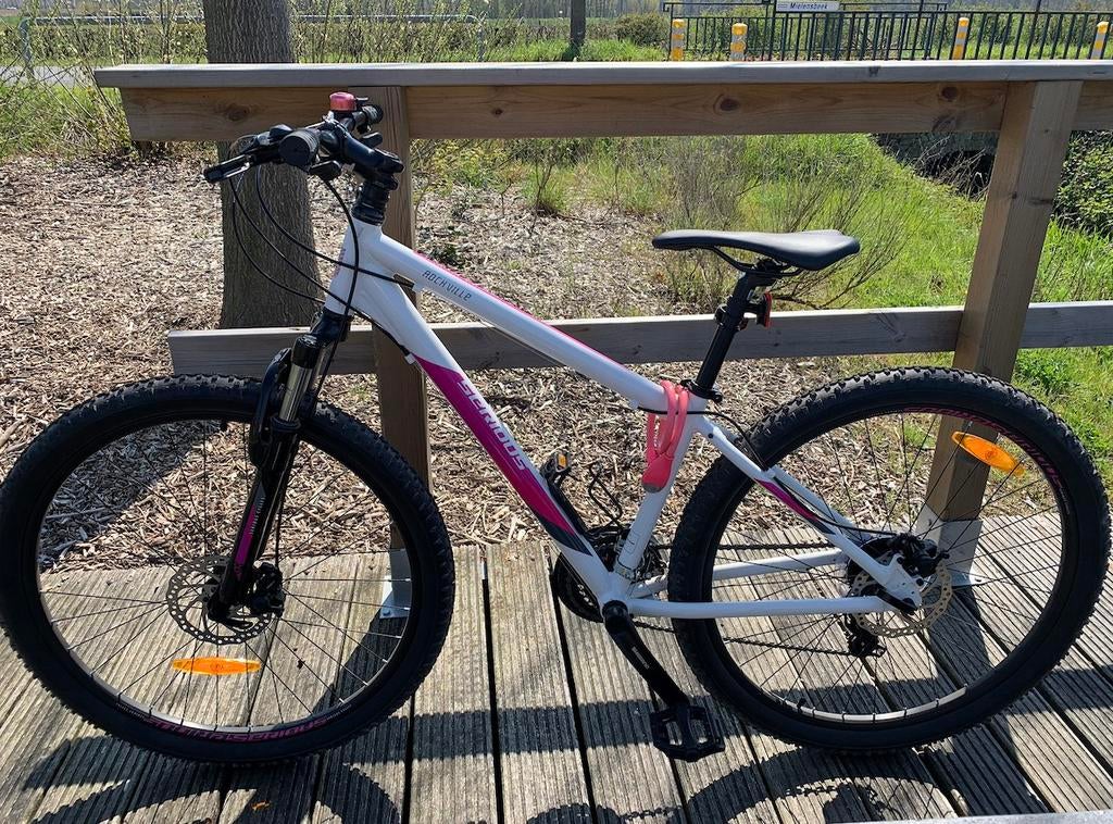 Serious Rockville mountainbike, Fietsen en Brommers, Ophalen, Zo goed als nieuw