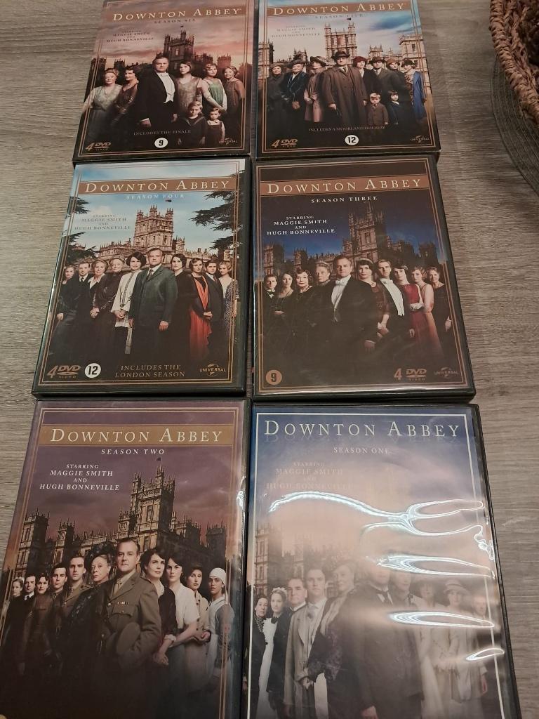 DVD Dowtown abbey- Elton John, Cd's en Dvd's, Ophalen, Zo goed als nieuw, Tv-serie of Tv-programma