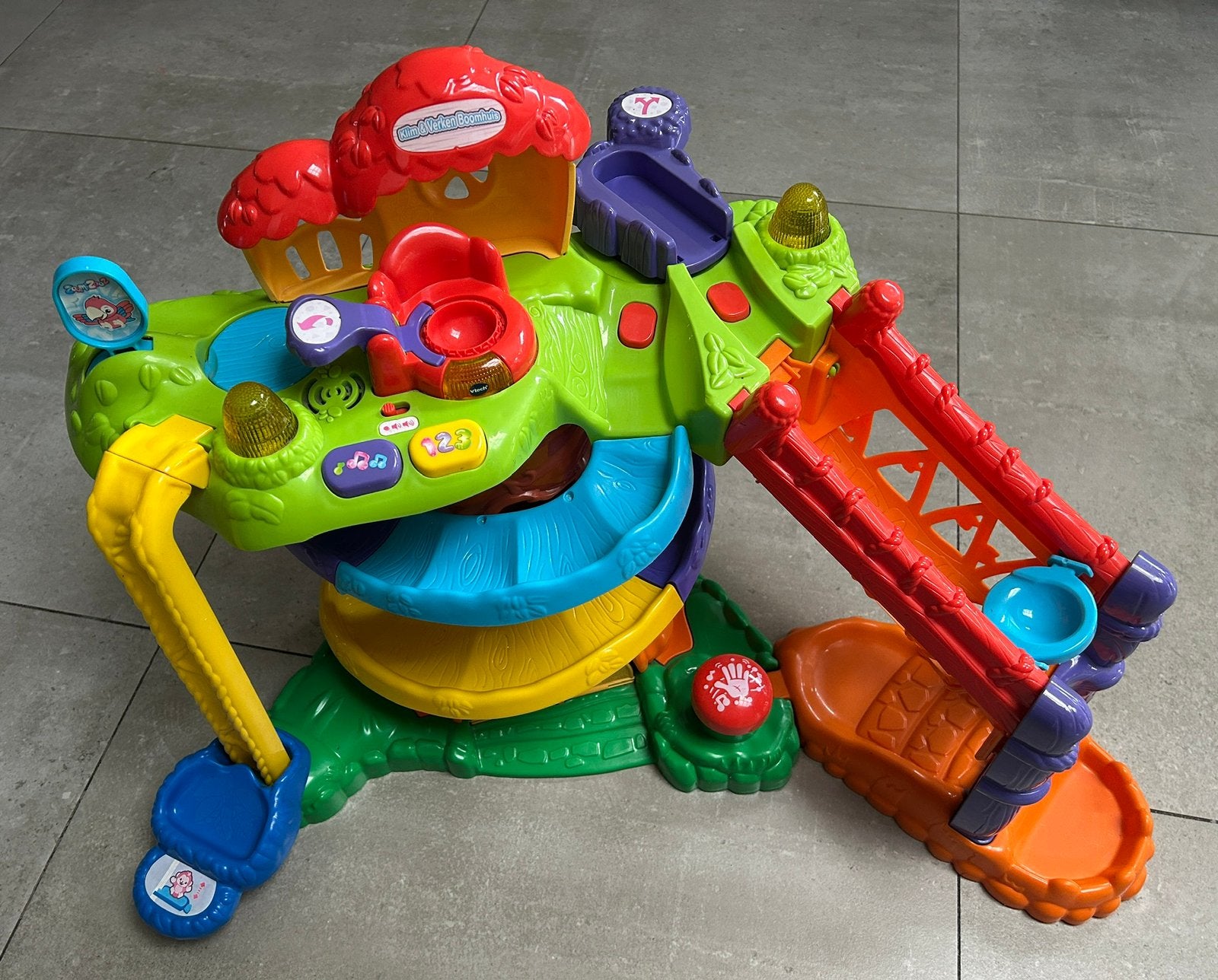 Vtech boomhuis + 7 zoomizooz tuimeldiertjes, Enfants & Bébés, Enlèvement, Utilisé, 6 mois à 2 ans