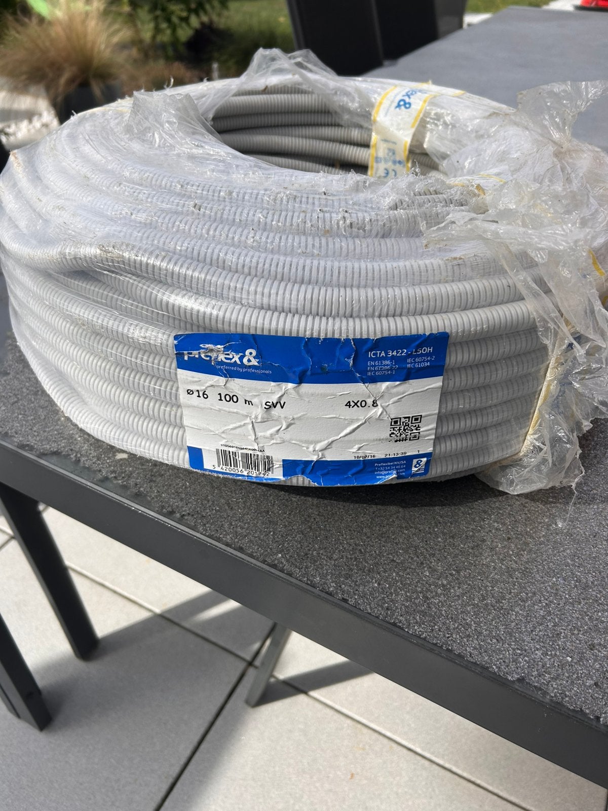 Cable 4 * 0.8, Enlèvement, Comme neuf