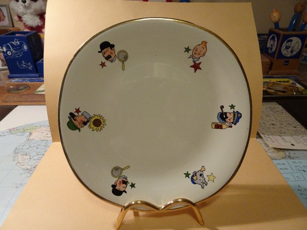 Assiette en porcelaine Céranord Saint-Amand - Tintin - Hergé, Collections, Personnages de BD, Comme neuf, Ustensile, Tintin, Enlèvement ou Envoi