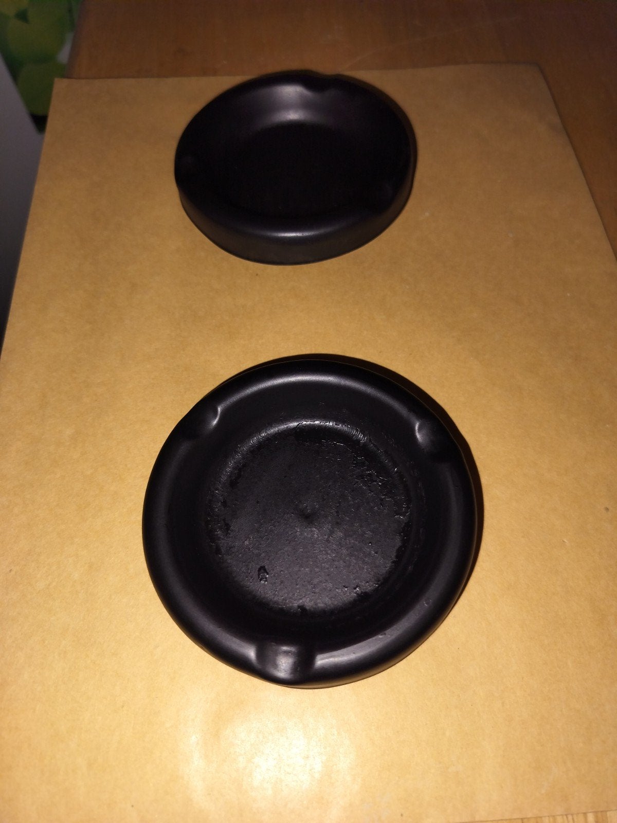 2 ijzeren asbakjes voor voetbaltafel, Enlèvement, Utilisé