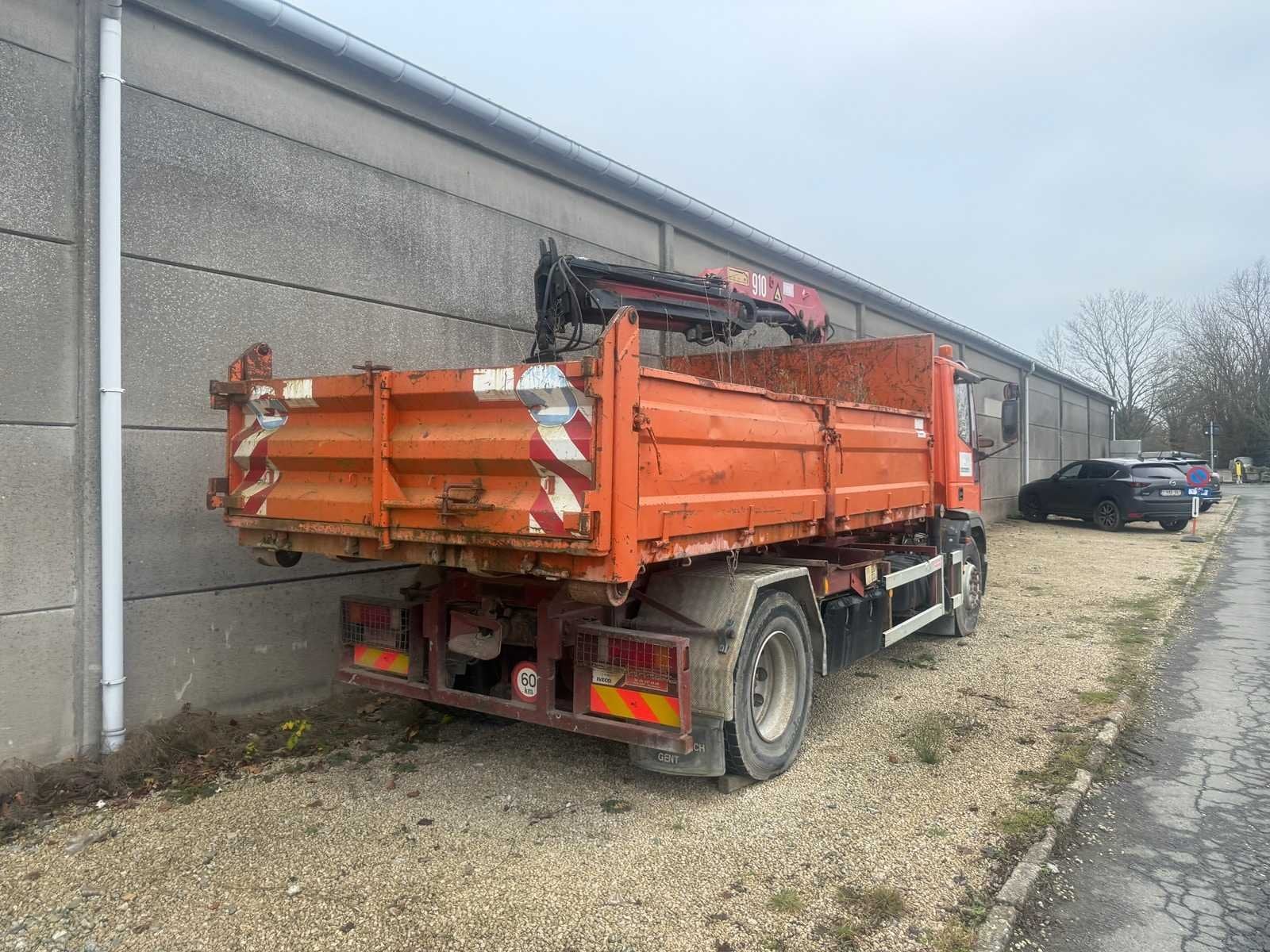 IVECO - 2002 - EUROCARGO - Vrachtwagen, Iveco, Overige brandstoffen, Bedrijf, Te koop