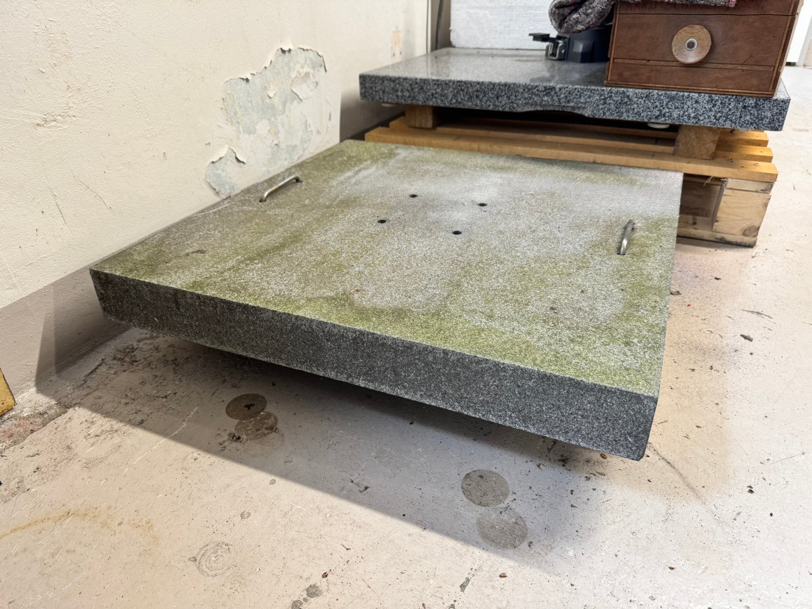 ParasolVoet Steen, Doe-het-zelf en Bouw, Werkbanken, Zo goed als nieuw, Ophalen