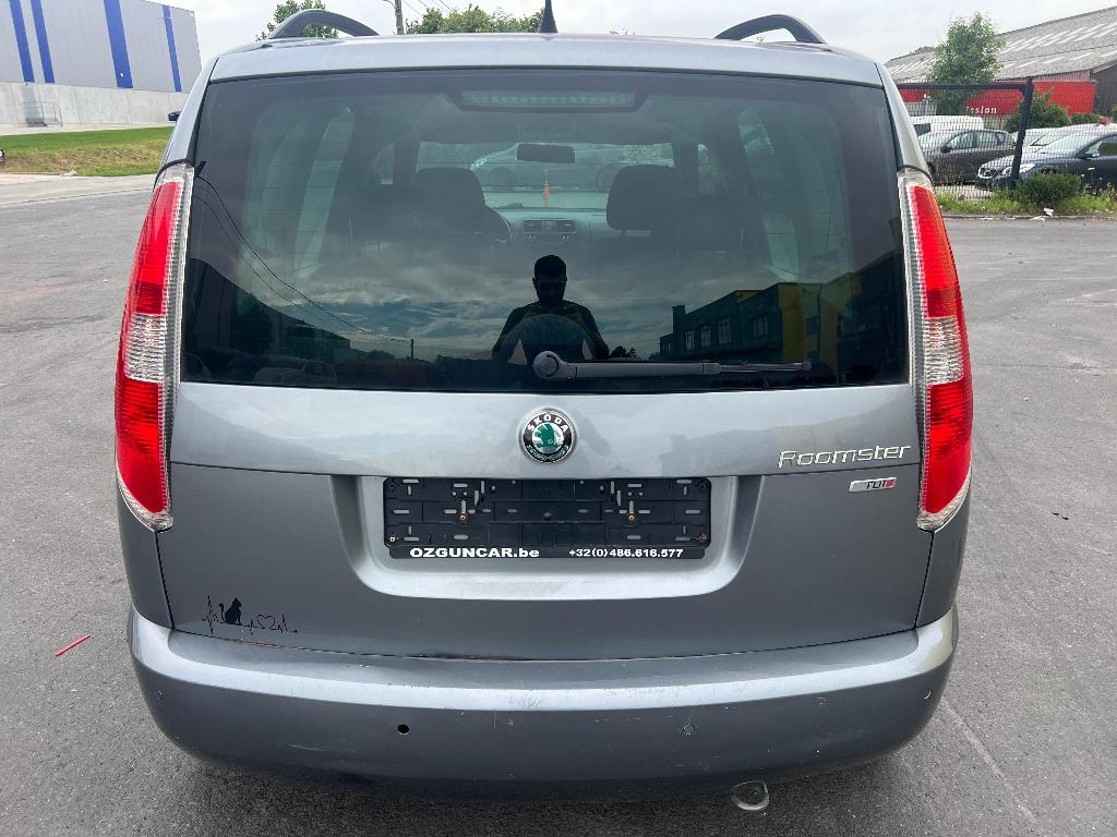 Skoda Roomster 1.6 Diesel, Autos, Skoda, Euro 5, Achat, Entreprise, Boîte manuelle