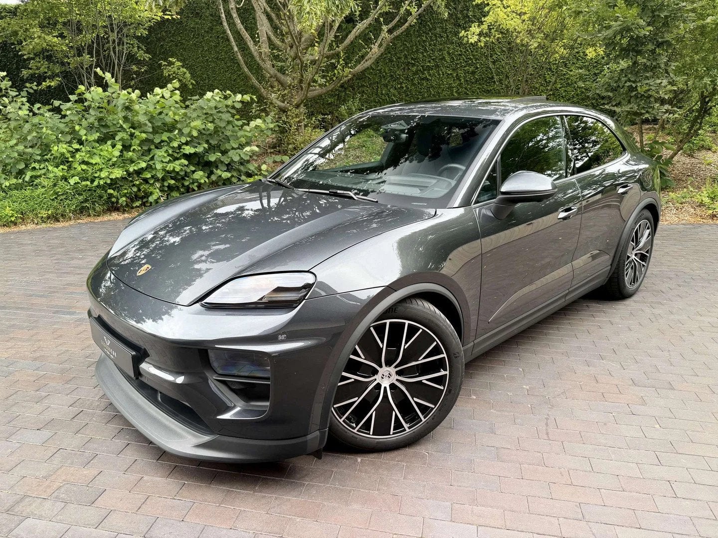 Porsche Macan 4/ 100 kWh/BOSE/Pano/Head-Up/Stoelventilatie/I, Cuir, Argent ou Gris, Achat, 408 ch