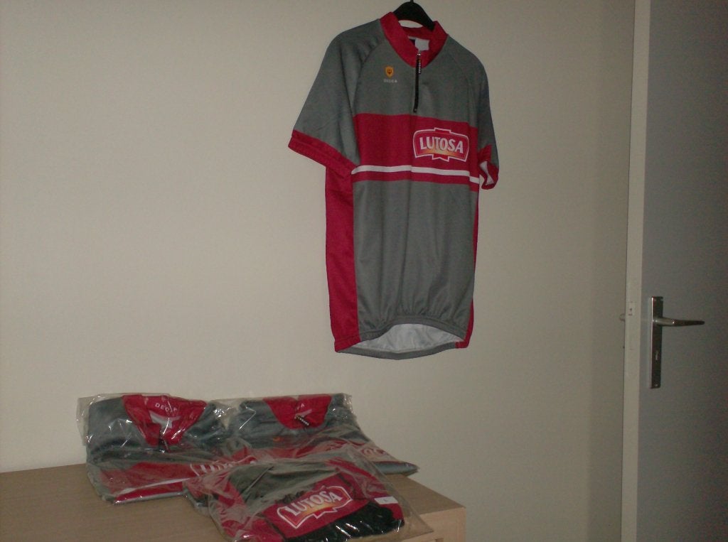 lot de vêtements de cyclisme (neufs et d'occasion), Vêtements d'extérieur, Enlèvement ou Envoi, Comme neuf, L