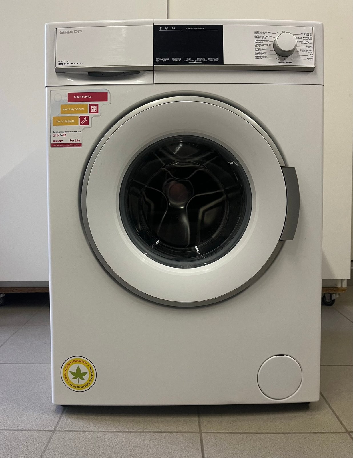Wasmachine Sharp - 1400 rpm - A+++, Elektronische apparatuur, Ophalen, Gebruikt, 1200 tot 1600 toeren, 6 tot 8 kg