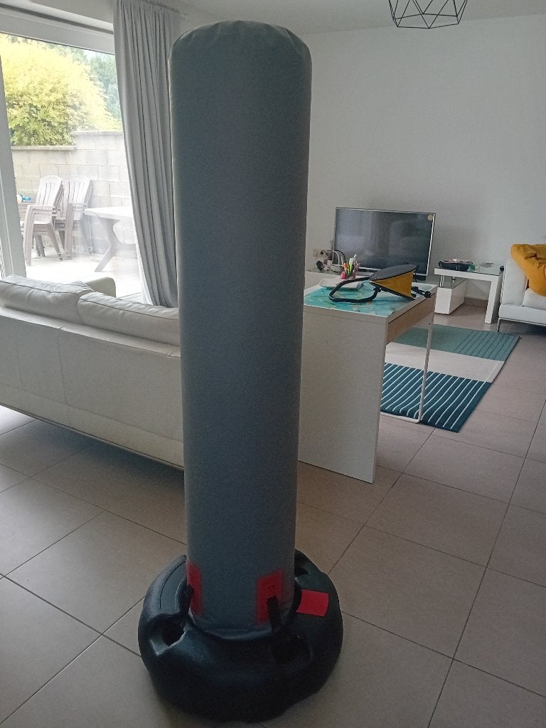 Sac de frappe sur pied, Enlèvement, Comme neuf, Jambes, Autres types