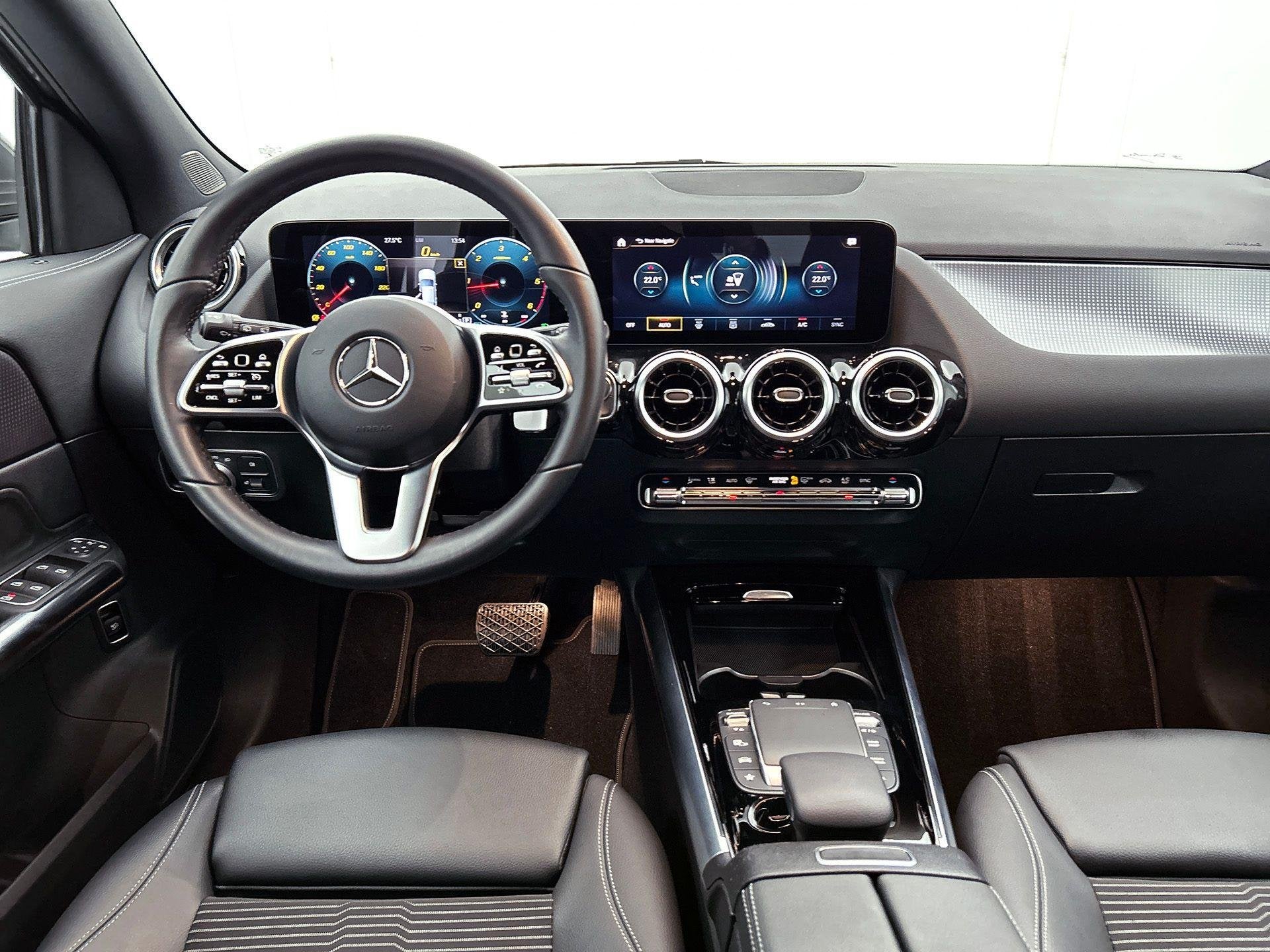 Mercedes-Benz GLA-Klasse 180 D AMG Line | Dodehoekassistent, Argent ou Gris, Entreprise, 116 ch, Entretenue par le concessionnaire