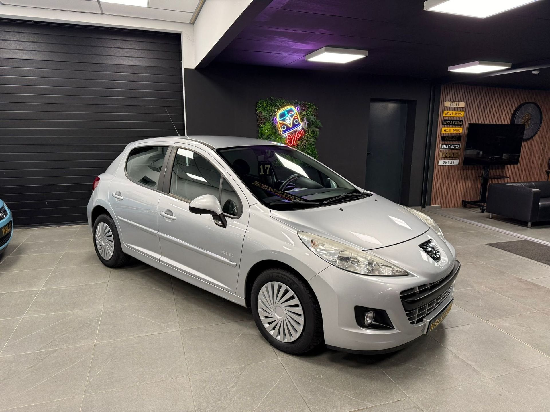 PEUGEOT 207 BENZINE 2012 NIEUW STAAT, Auto's, Euro 5, https://public.car-pass.be/vhr/a85e6fdb-6db0-4e12-9a12-b0d50bc4b393, 72 pk
