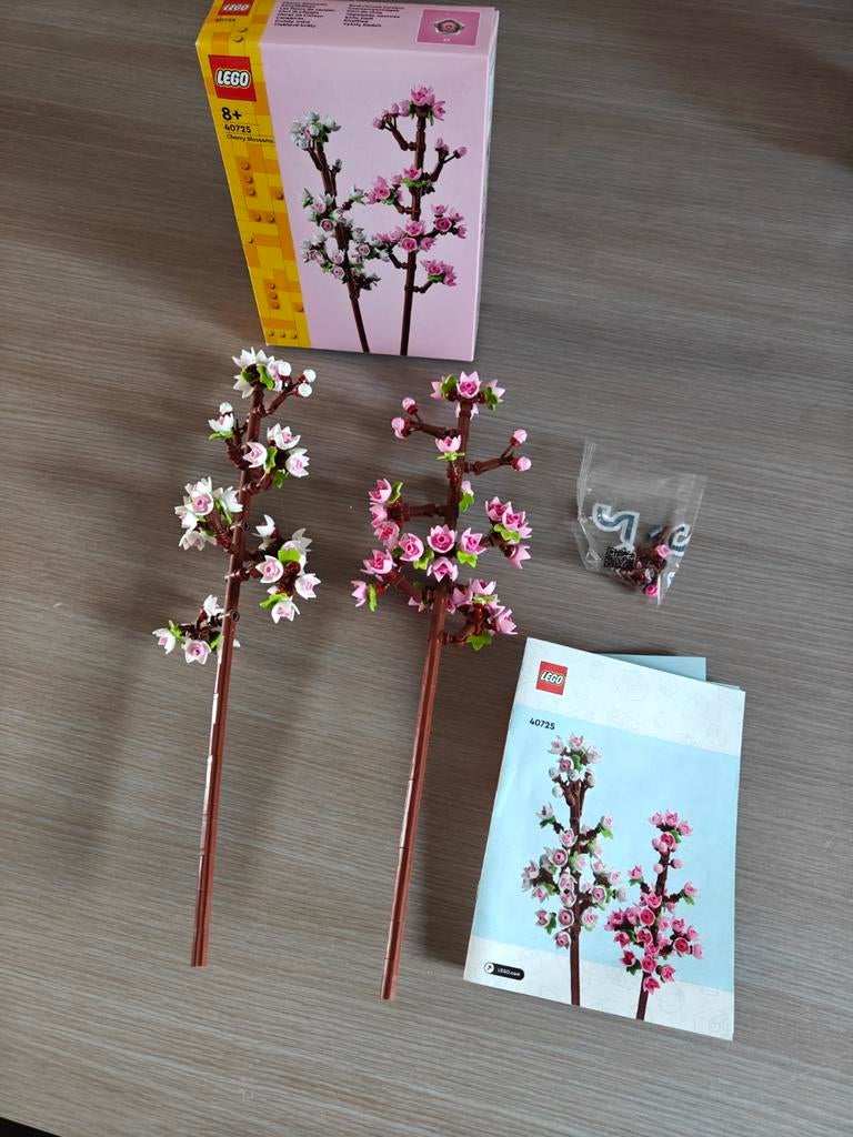 Lego cherry Blossoms, Lego, Ophalen of Verzenden, Zo goed als nieuw, Compleet