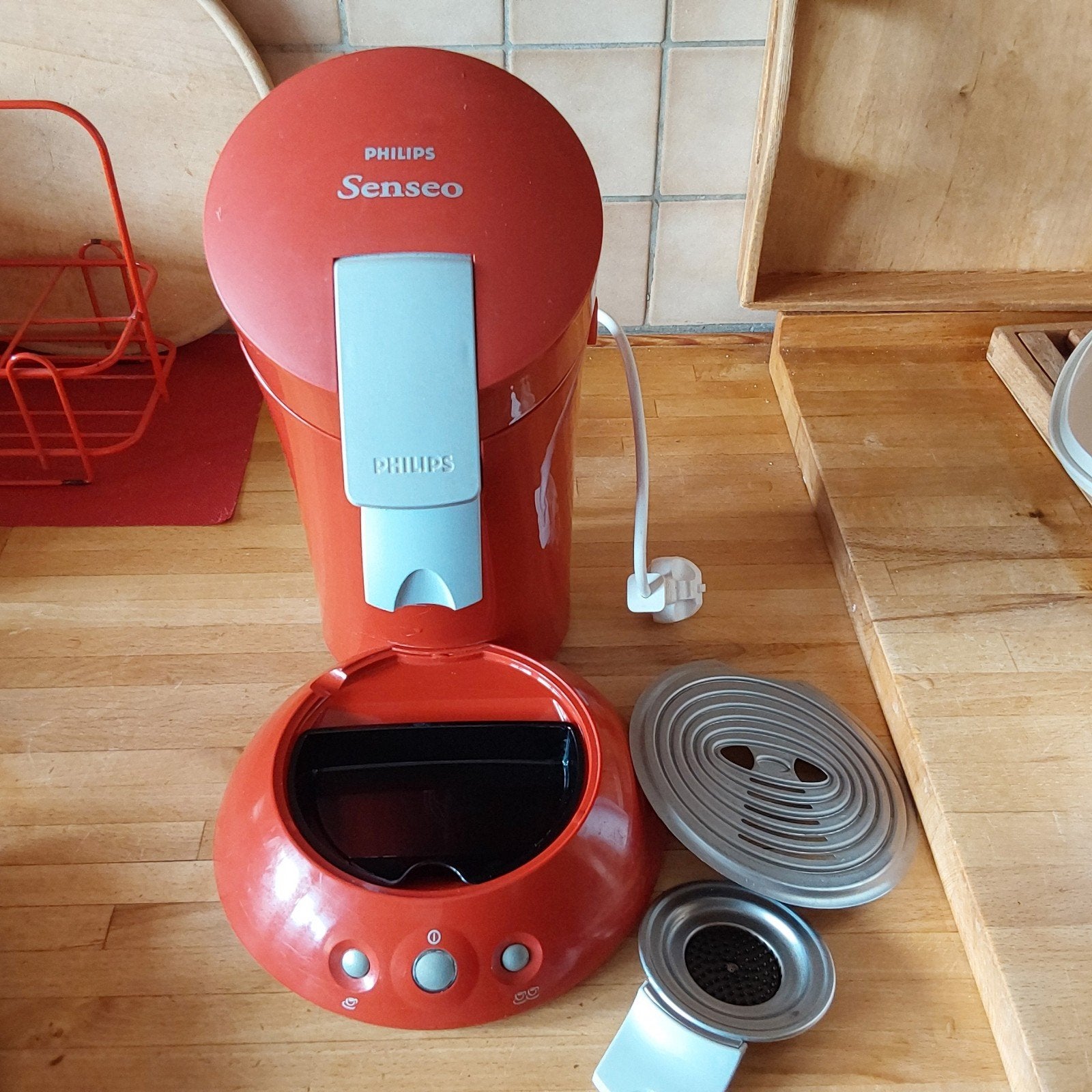 senseo rouge  peu utilisé, fonctionnel+2 tasses+2 dosettes, Electroménager, Autres modèles, Réservoir d'eau amovible, Enlèvement ou Envoi