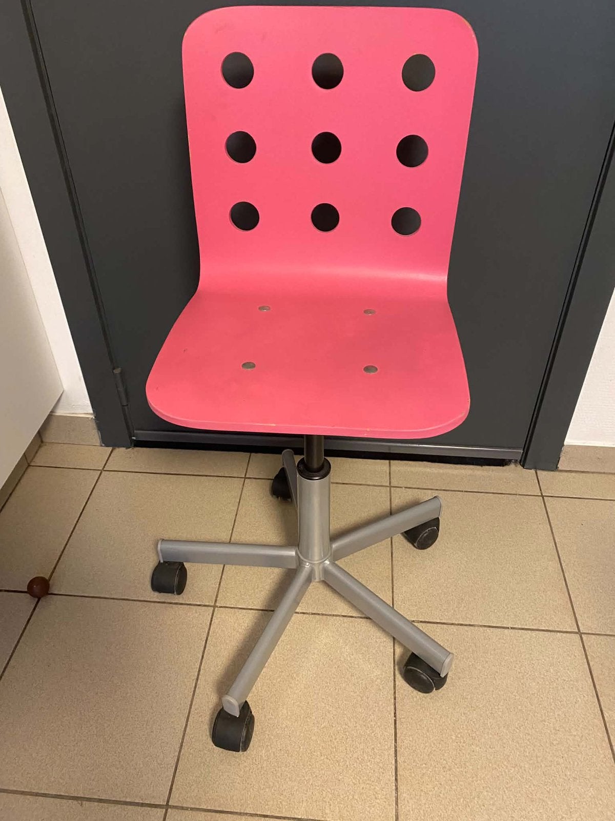 2 kinderbureaustoelen, Ophalen, Gebruikt, Roze, Bureaustoel