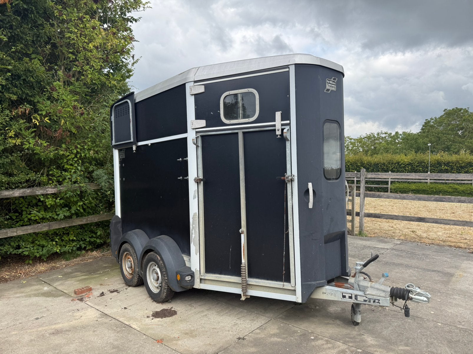 Ifor Williams HB 506 luxe trailer 2 paarden vooruitloop, Ophalen, Gebruikt, 2-paards trailer