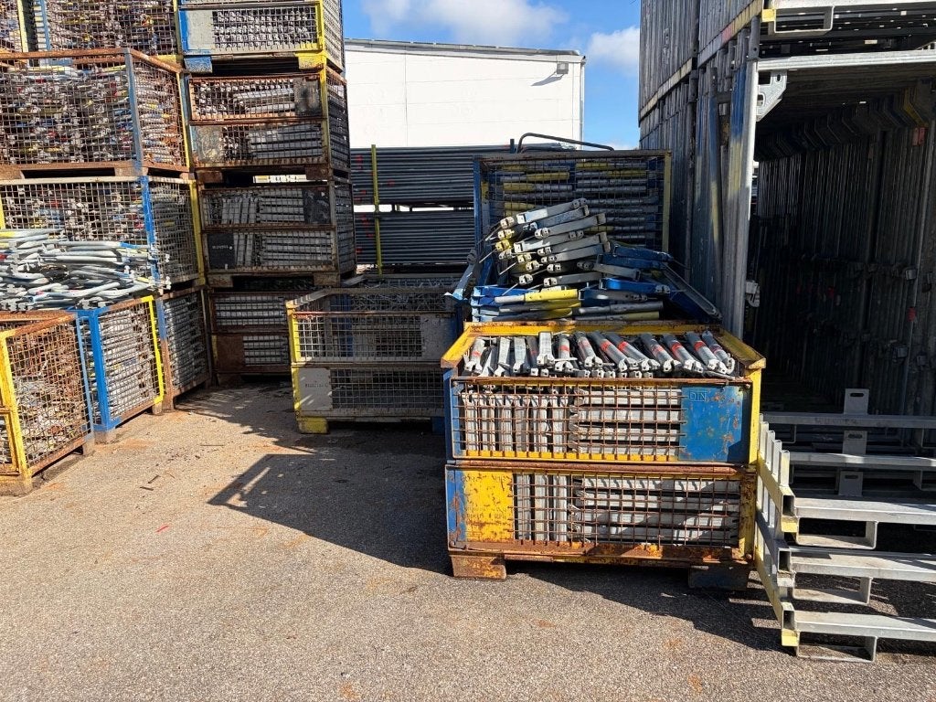 Gebruikte Layher Allround & AGS Steiger – 60–63% Korting, Doe-het-zelf en Bouw, Ophalen of Verzenden, Gebruikt, Overige typen