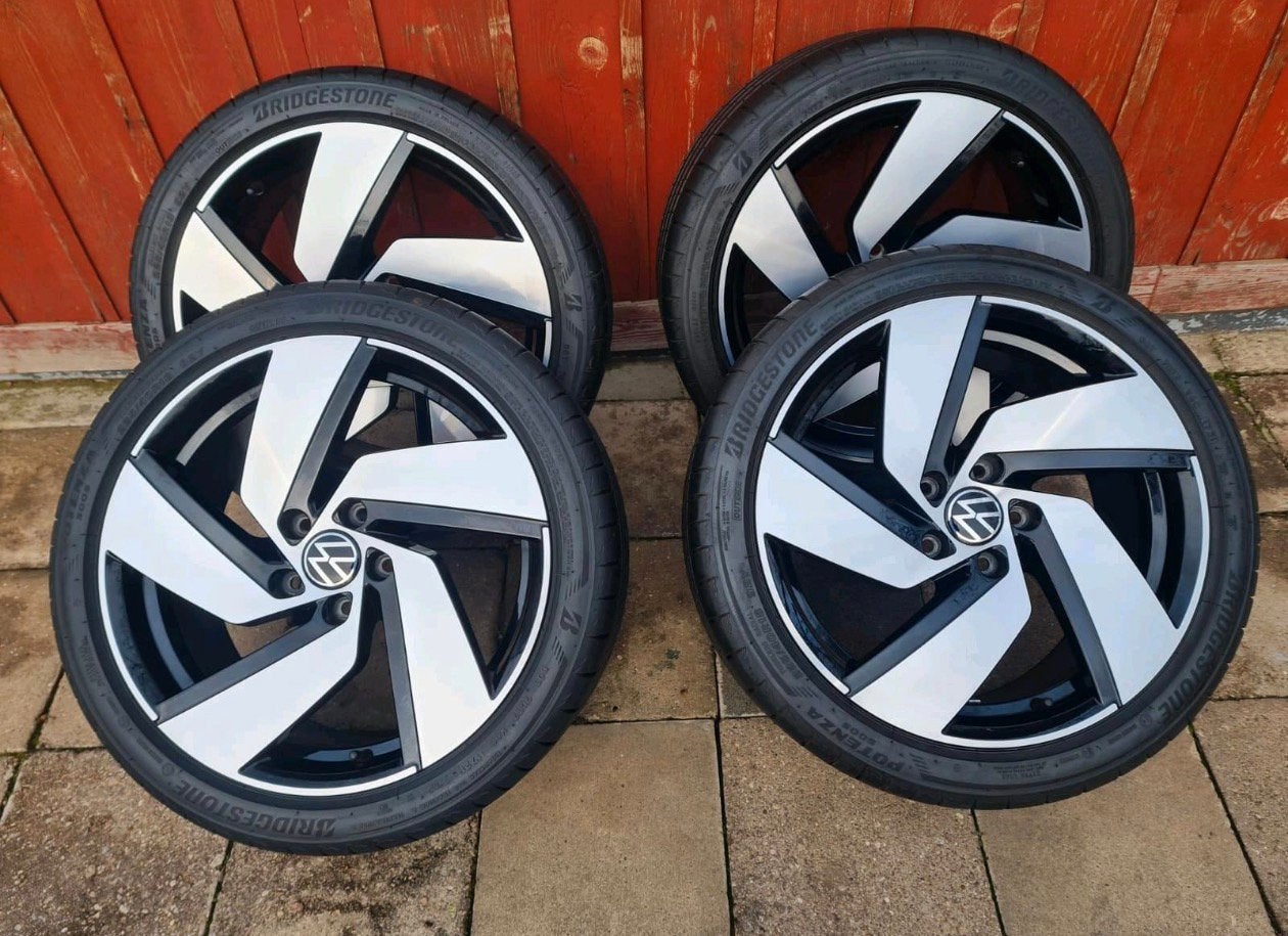 Jantes 18 pouces Golf 8 GTI Richmond originales 225/40R18, Autos : Pièces & Accessoires, Pneus & Jantes, Enlèvement, Pneus été