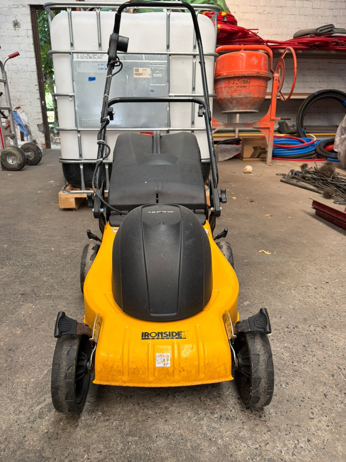 Grasmachine, Tuin en Terras, Ophalen, Zo goed als nieuw
