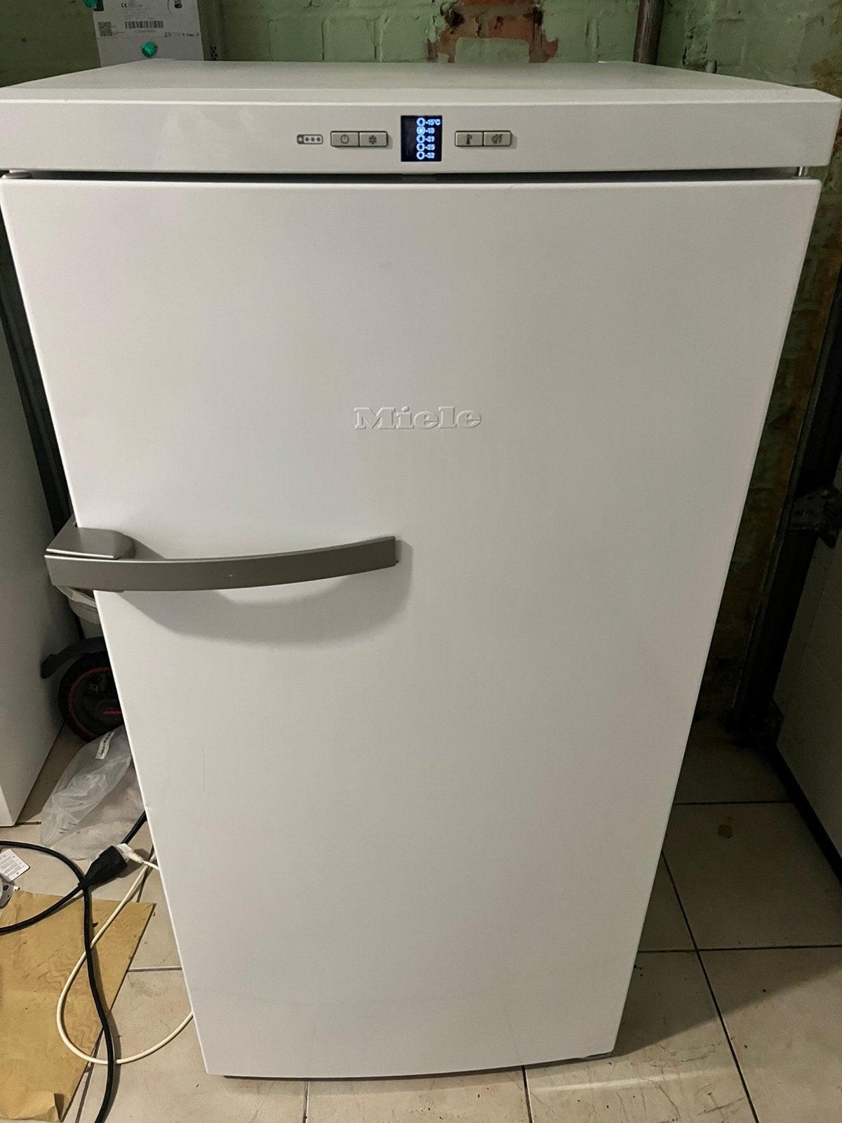 Congélateur miele no frost, Elektronische apparatuur, Vriezers en Diepvrieskisten, Ophalen, Zo goed als nieuw, Vrieskast