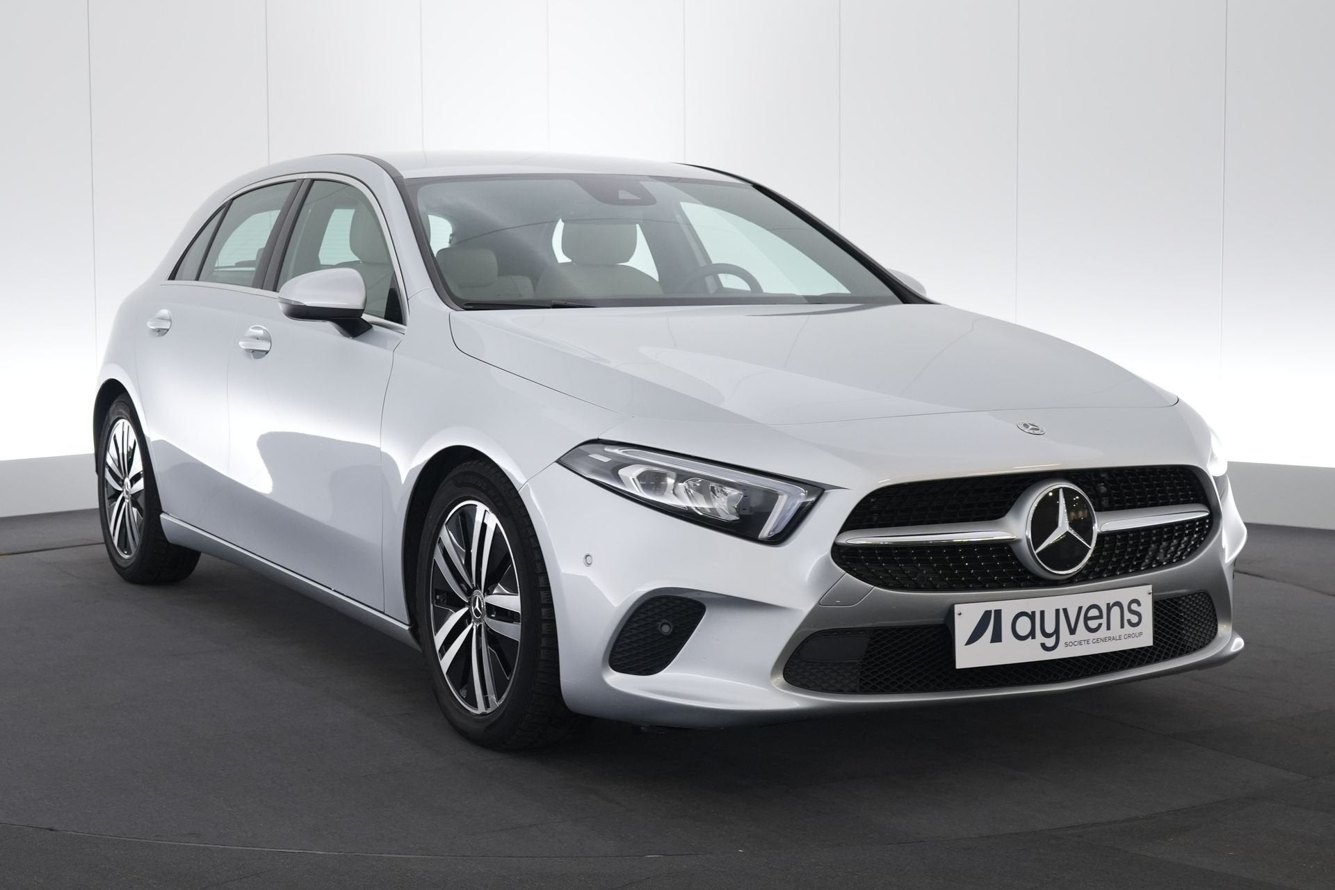 (2CGJ082) MERCEDES-BENZ A-CLASS, Achat, Entreprise, Carnet d'entretien, 5 portes