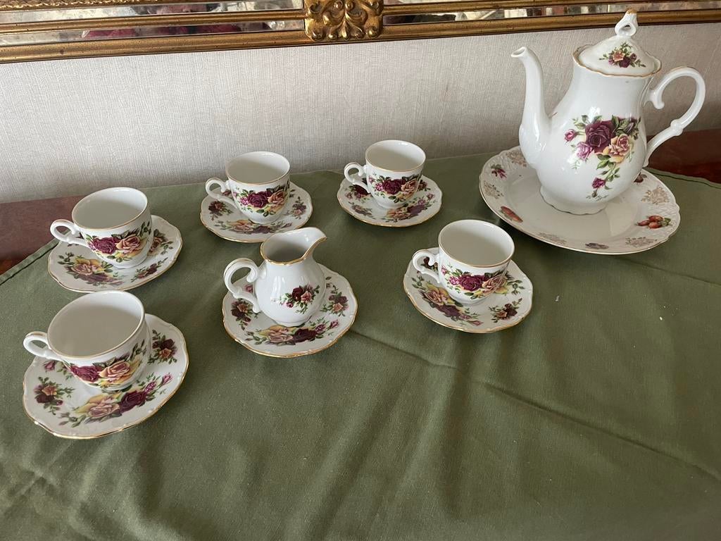 Theeset MZ Czechoslovakia + GRATIS! Royal Albert set (2x)!!!, Antiek en Kunst, Ophalen
