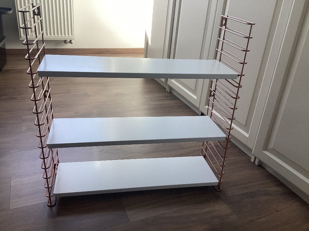 Boekenrek, Enlèvement