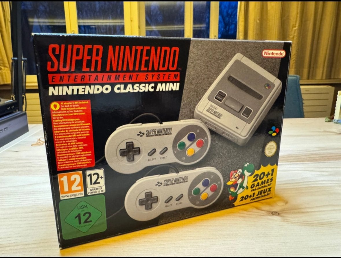 Super Nintendo Classic Mini, Enlèvement ou Envoi, Comme neuf