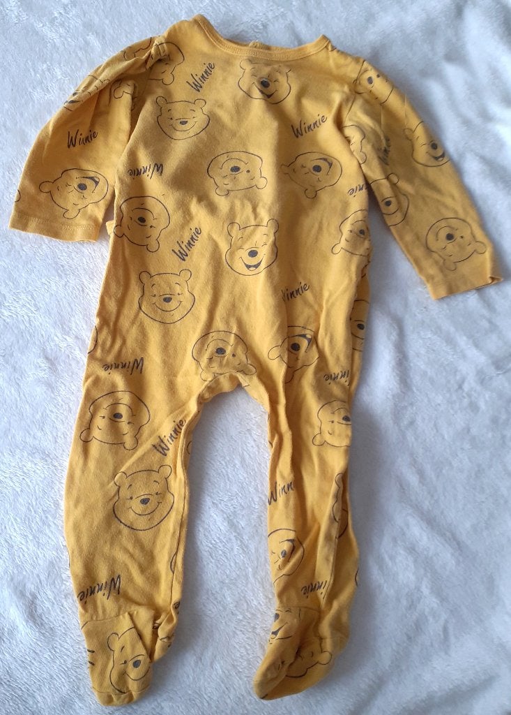 Baby pyjama geel Winnie the Pooh Disney Baby 74, Kinderen en Baby's, Ophalen of Verzenden, Nieuw, Jongetje of Meisje, Nacht- of Onderkleding