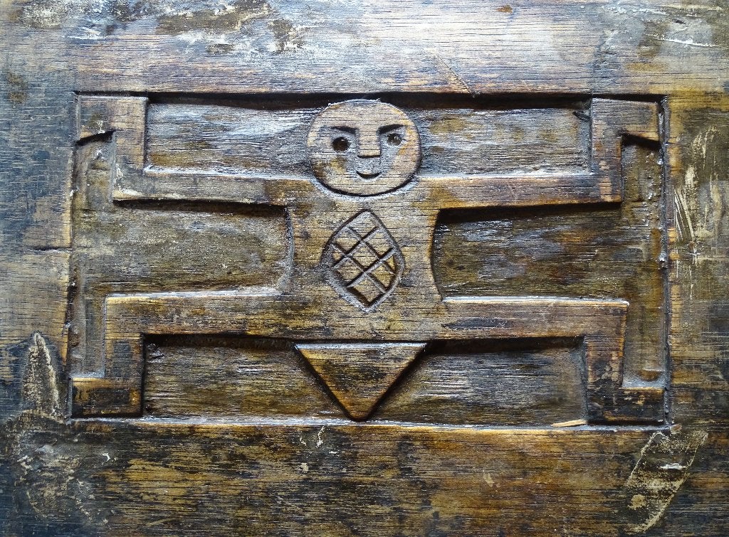 Authentiek handgemaakt Afrikaans ladenkastje, Houtsnijwerk, Ophalen of Verzenden, Handgemaakt, Hout