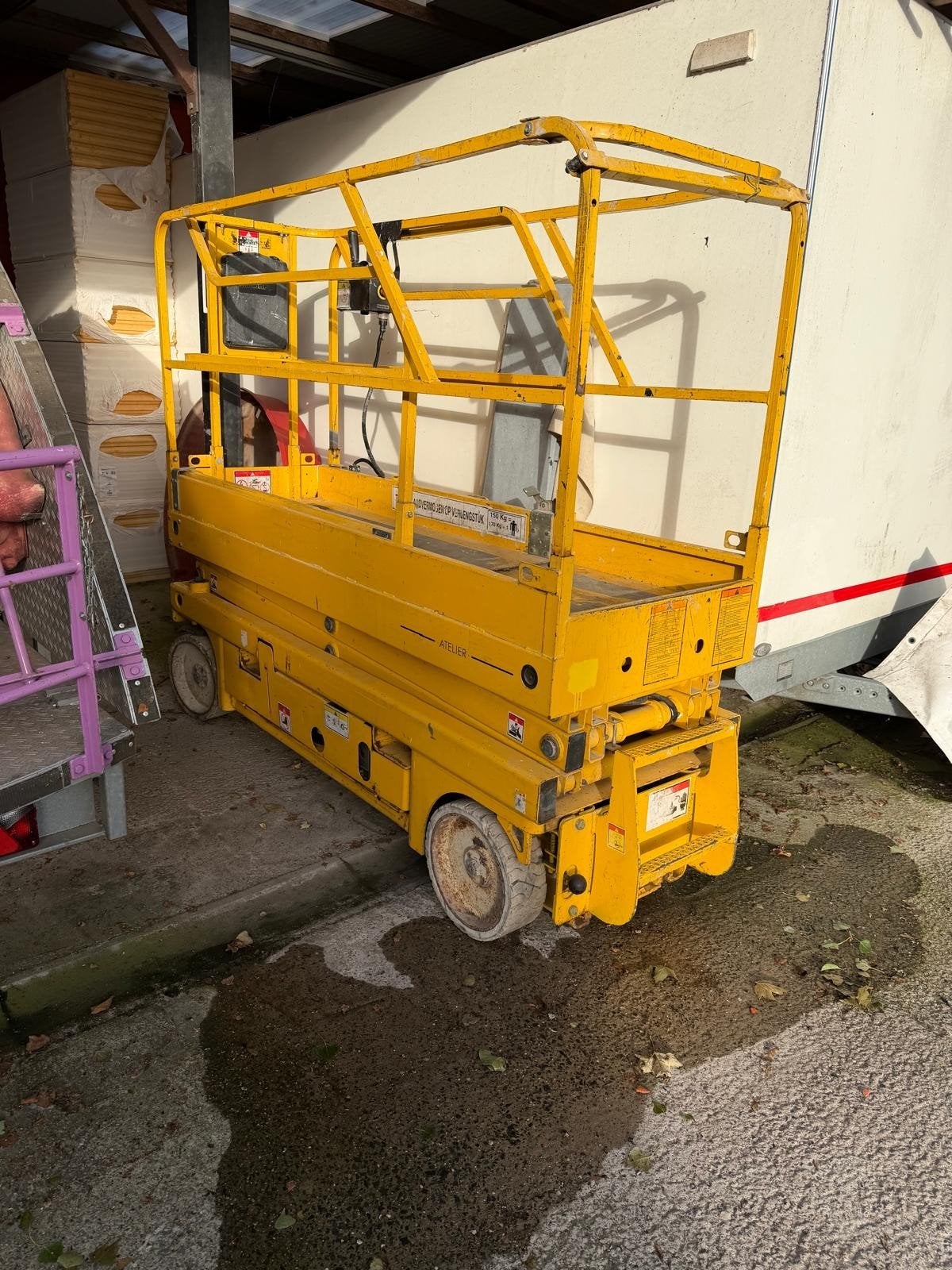 schaarlift 8meter werkhoogte, Ophalen
