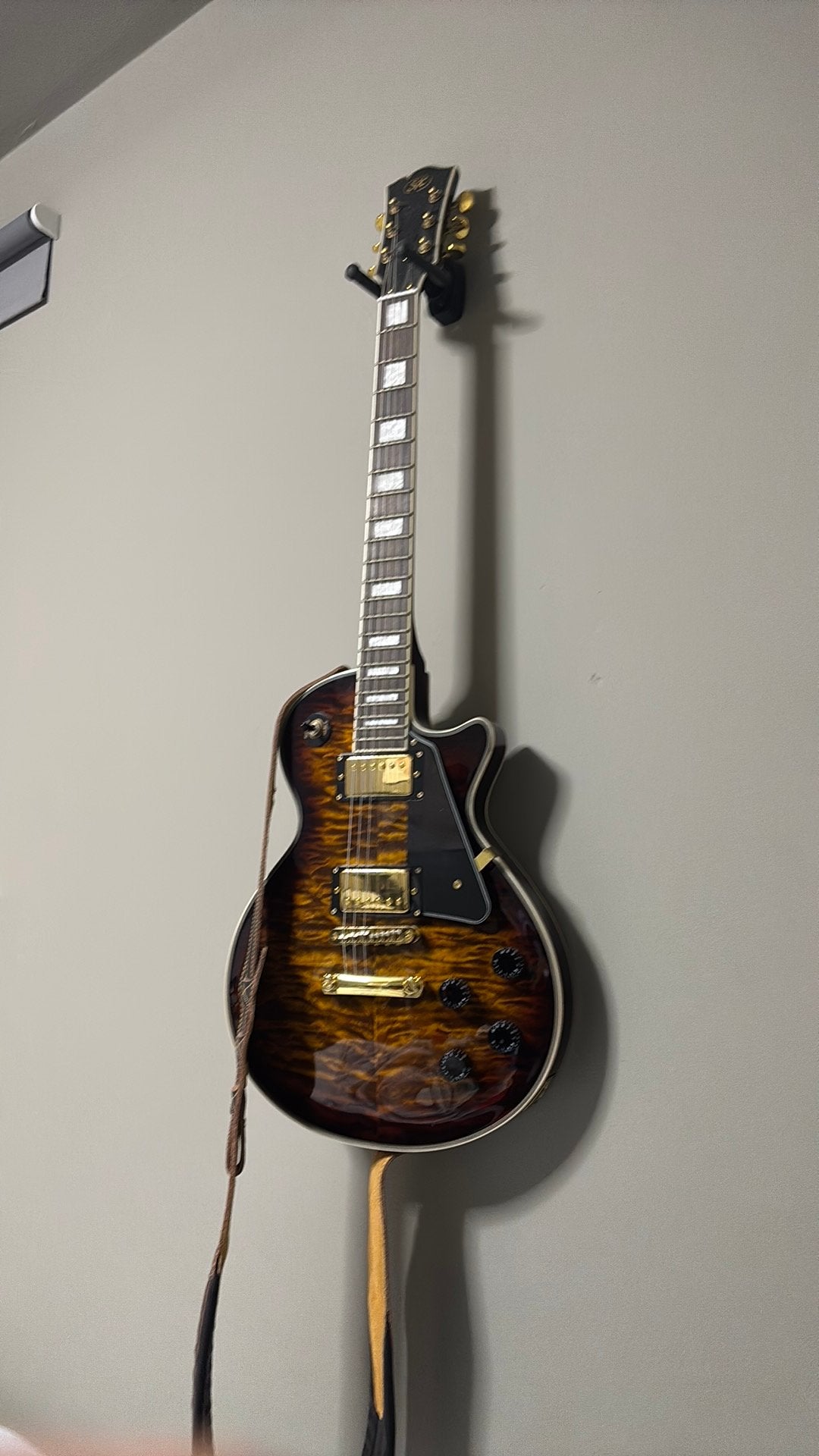 Elektrische gitaar, Muziek en Instrumenten, Met versterker, Zo goed als nieuw, Solid body, Ophalen