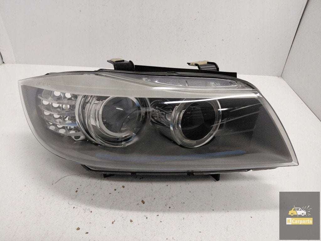 7202584, Phare droit au x non sans torsion pour BMW E90, Autos : Pièces & Accessoires, Petuelring 130
80788  Munich, DE, Info@bmw.de