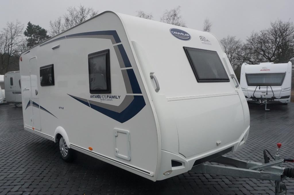 Prachtige 6pers.Caravelair met mover, frans bed, stapelbed,, Caravans en Kamperen, Caravans, Mover, Frans bed, Bedrijf, Treinzit