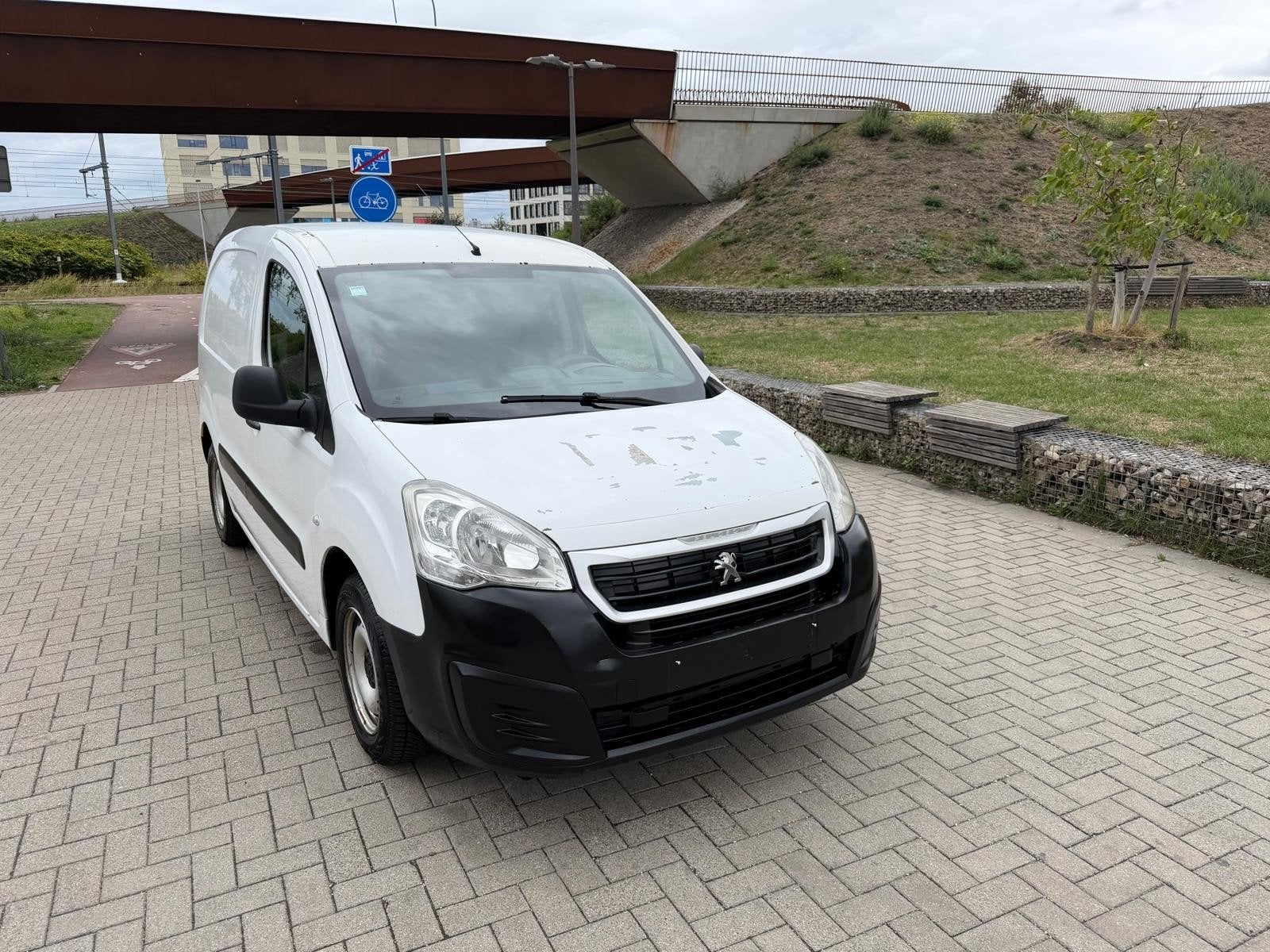 PEUGEOT PARTNER 1.6 HDI 2016 186 000 KM AVEC CONTRÔLE DE CLI, Achat, Euro 6, 3 places, Boîte manuelle