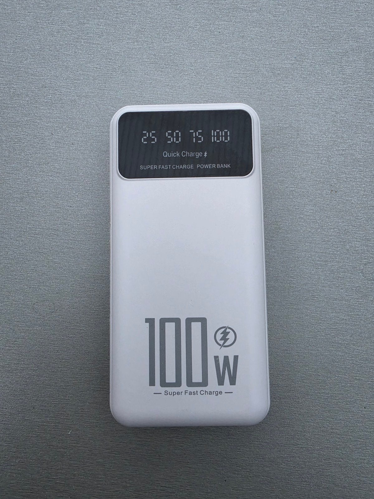 K80 Powerbank 50.000mAh - Display + Dubbele LED, Télécoms, Batteries externes, Enlèvement ou Envoi, Comme neuf