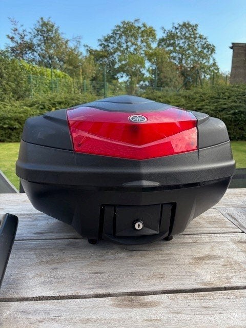 YAMAHA TOPKOFFER 50L met Bagagedrager, Motoren, Ophalen, Zo goed als nieuw