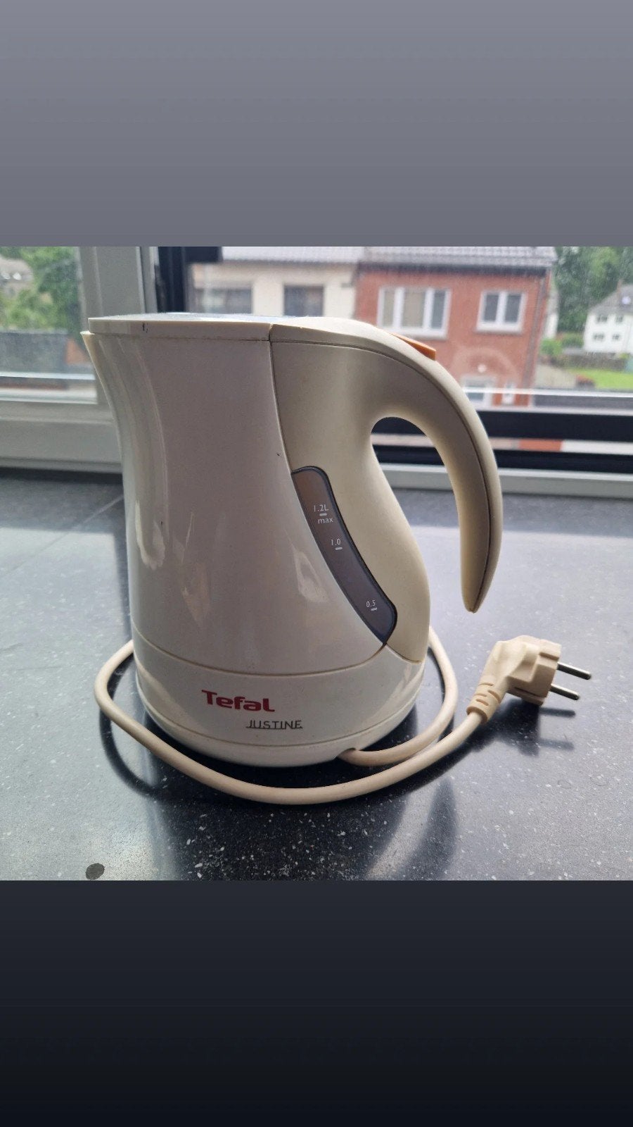 Waterkoker, Ophalen