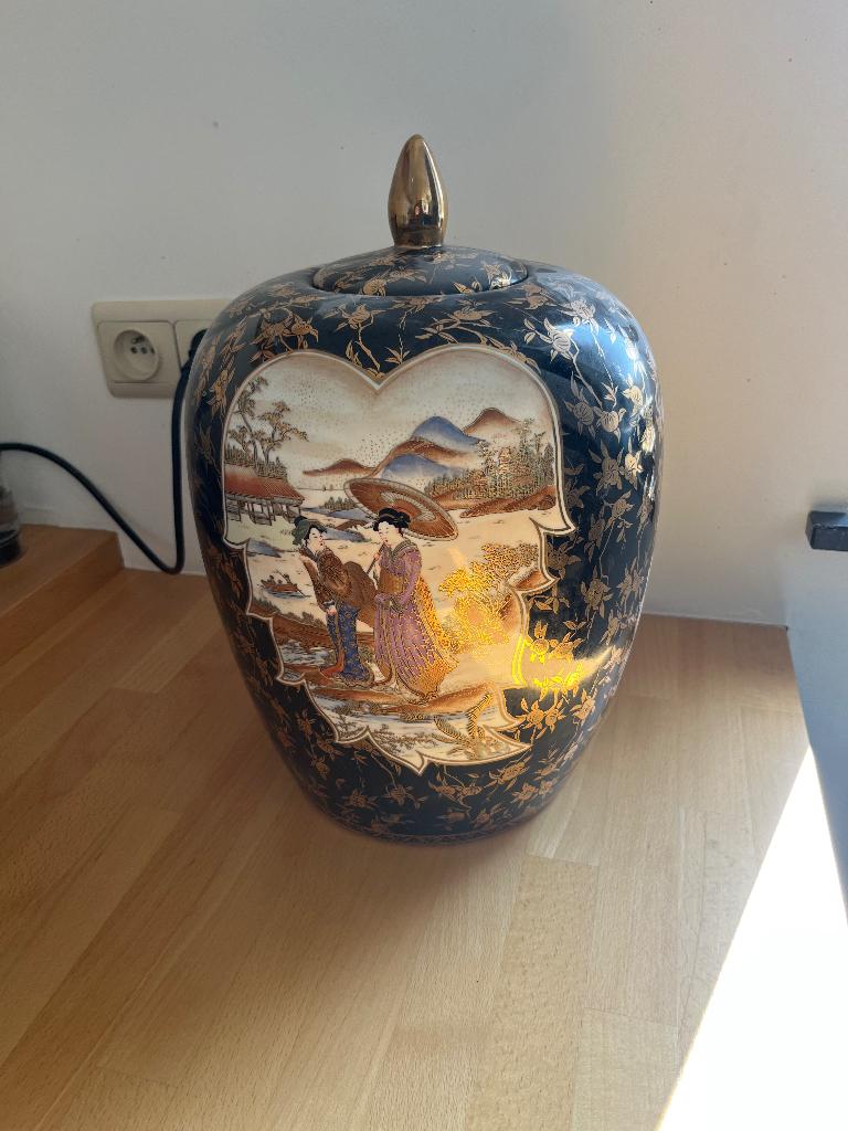chinese satsuma porseleinen pot, Enlèvement