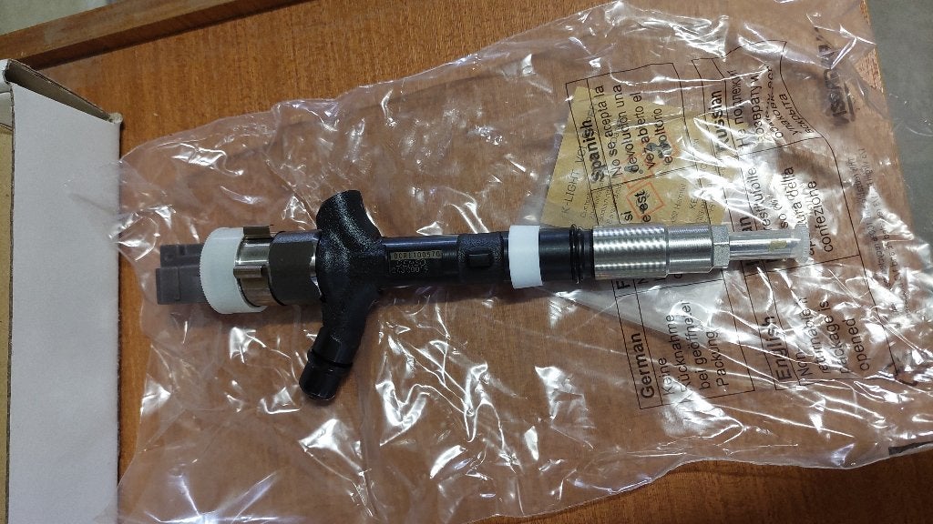 injecteur DENSO DCRI100570 pour toyota rav 4 d4d de 2004, Autos : Pièces & Accessoires, Enlèvement, Neuf, Toyota