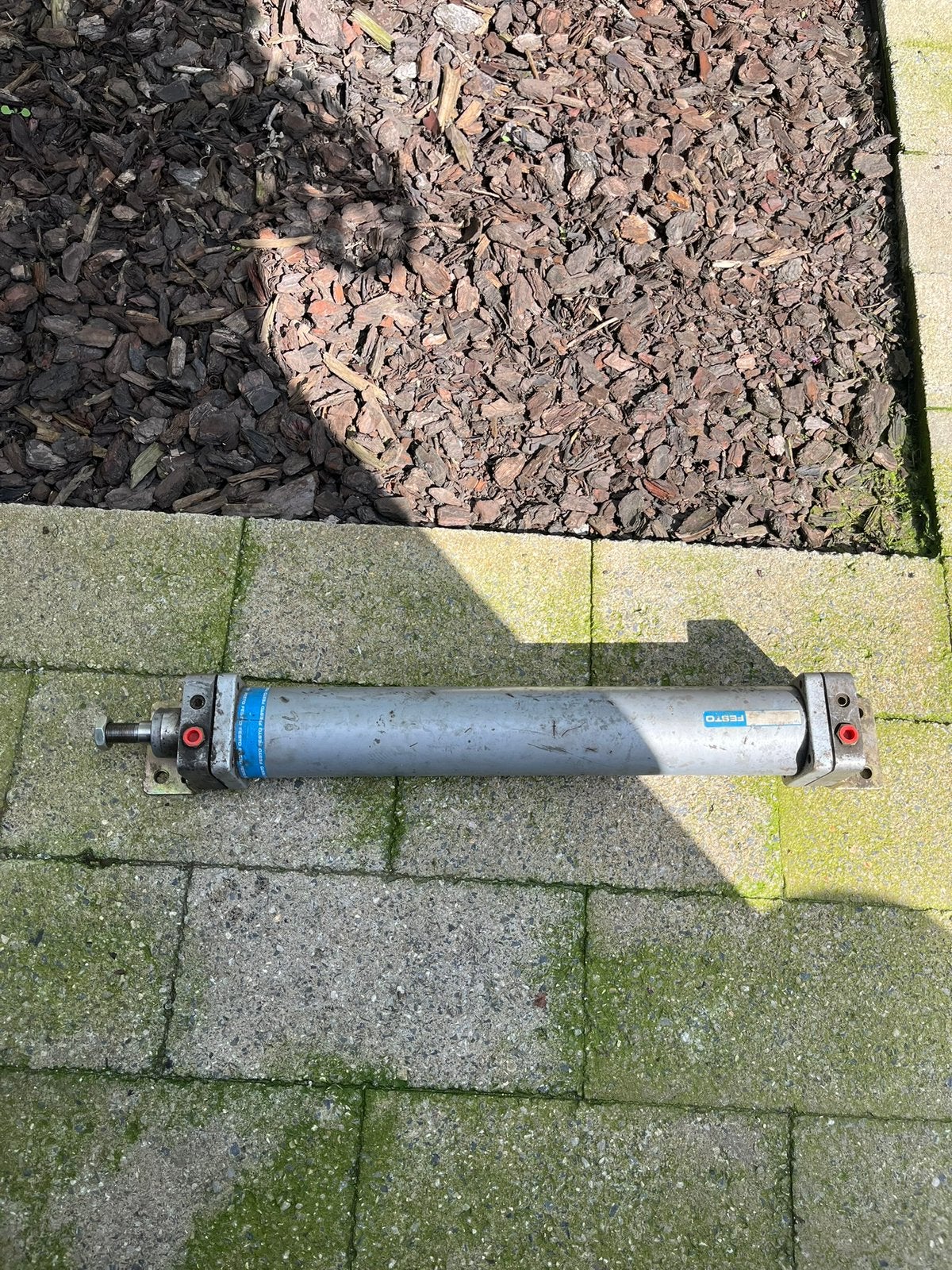 Perslucht cilinder, Ophalen