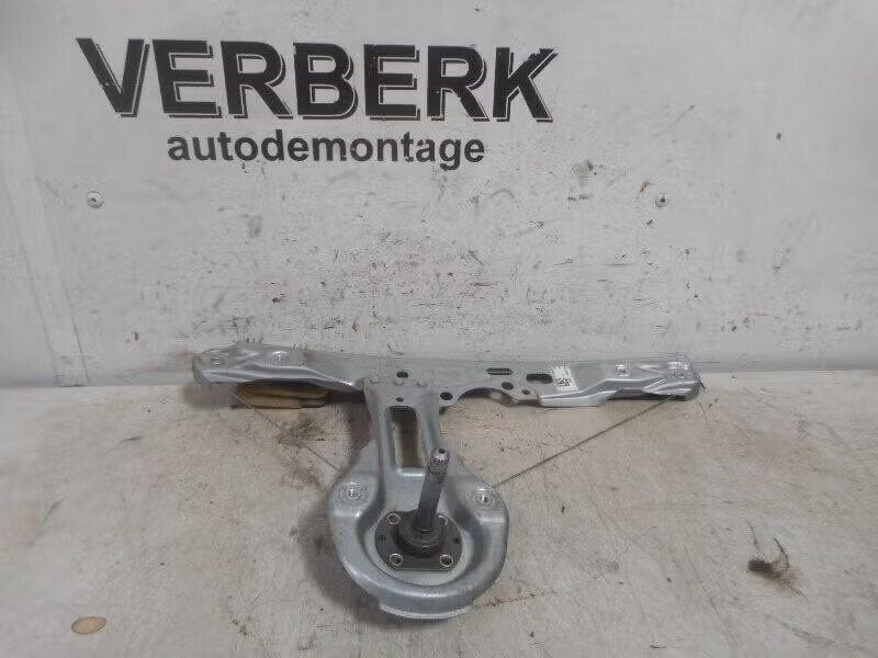RAAMMECHANIEK HAND LINKS ACHTER Focus 3 (bm51-a27001-aa), Enlèvement ou Envoi, Henry-Ford-Straße 1 50735 Köln, DE, Ford-Werke GmbH
