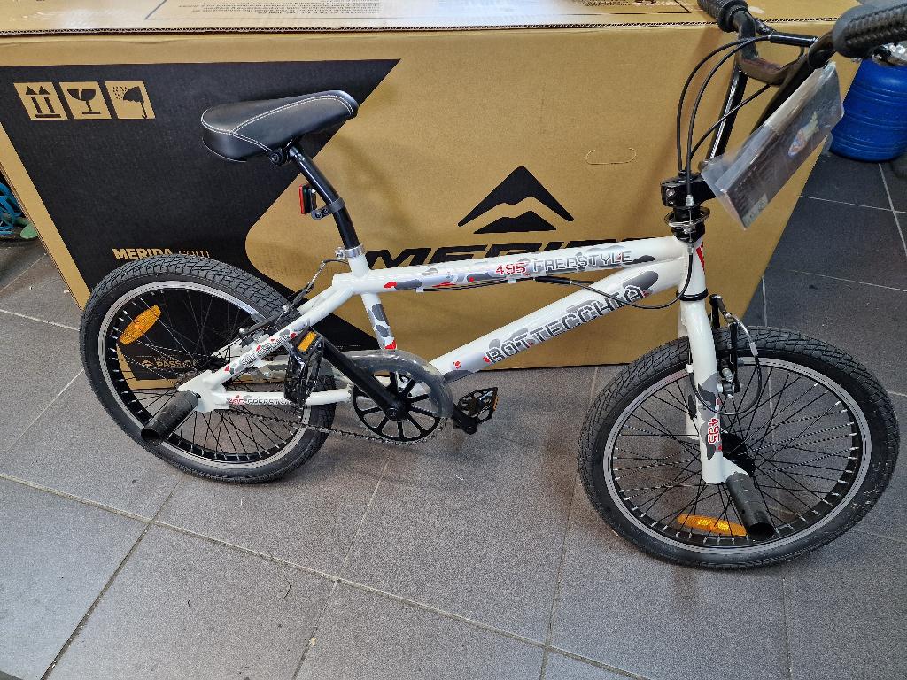 BMX NEUF, Fietsen en Brommers, Fietsen | Crossfietsen en BMX, Ophalen, 16 tot 20 inch, Velgrem, Nieuw
