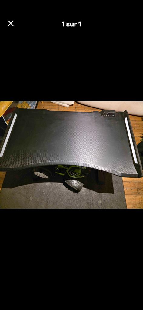 Bureau gaming, Enlèvement, Comme neuf, Gaming, LED