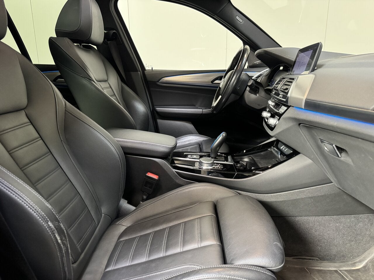 BMW iX3 80 kwh sDrive - Pano - Harman/Kardon - SoH 98%! Top, Auto's, Zwart, 0 kg, Zwart, Elektrisch