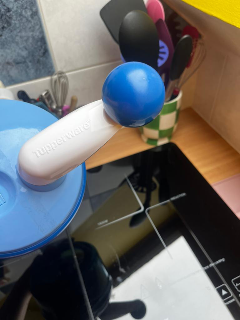 Tupperware chopper en quick chef blauw, Maison & Meubles, Enlèvement, Comme neuf, Bleu
