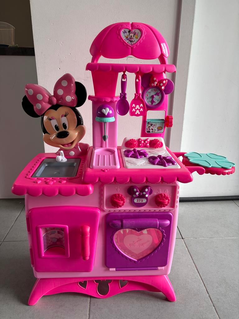 Minnie Mouse keukentje en paardje te koop., Ophalen, Zo goed als nieuw